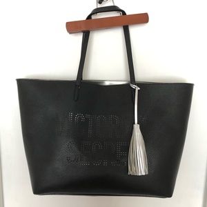 Victoria’s Secret bag 12x20x5 ( used twice )